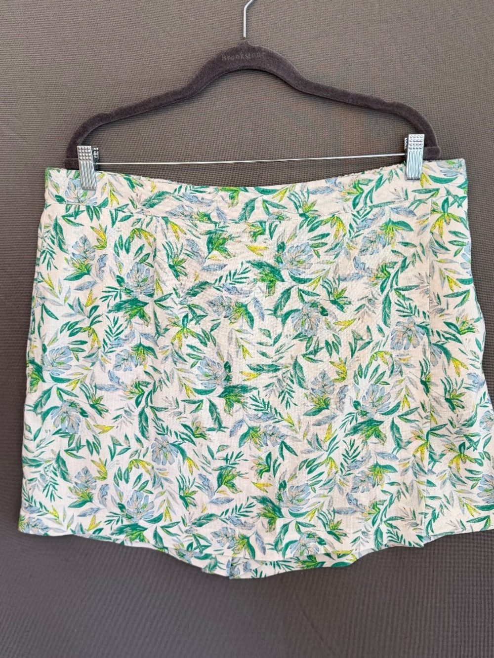 ELLEN TRACY Women’s XL Linen Blend Leaf Print Shorts Skort